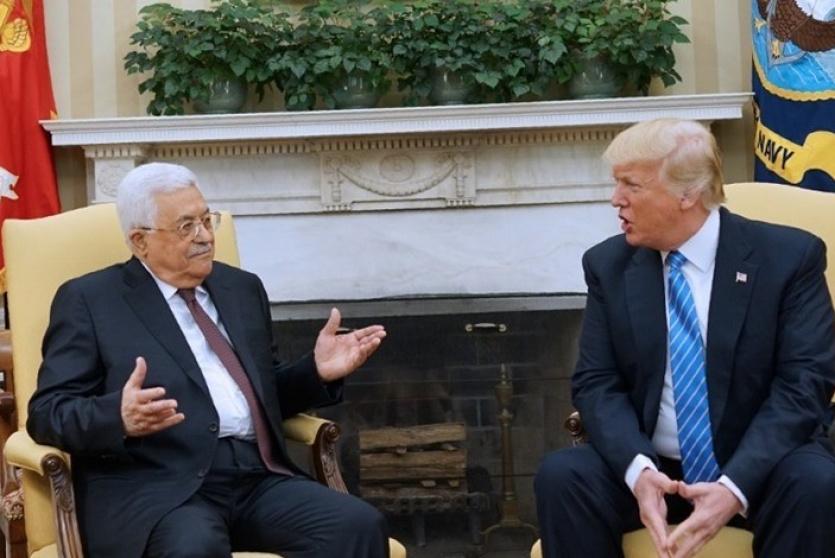 لقاء سابق بين الرئيس عباس وترامب 