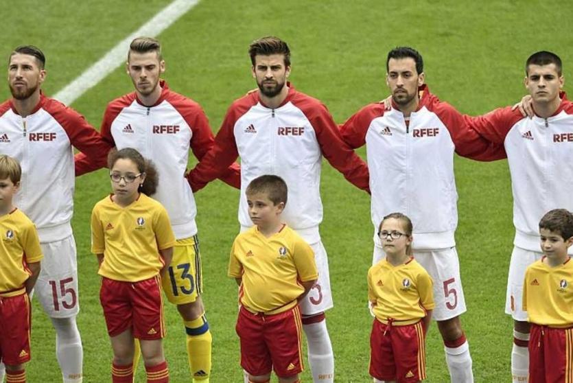 ثلاثي إسباني يهددون بعدم لعب المونديال