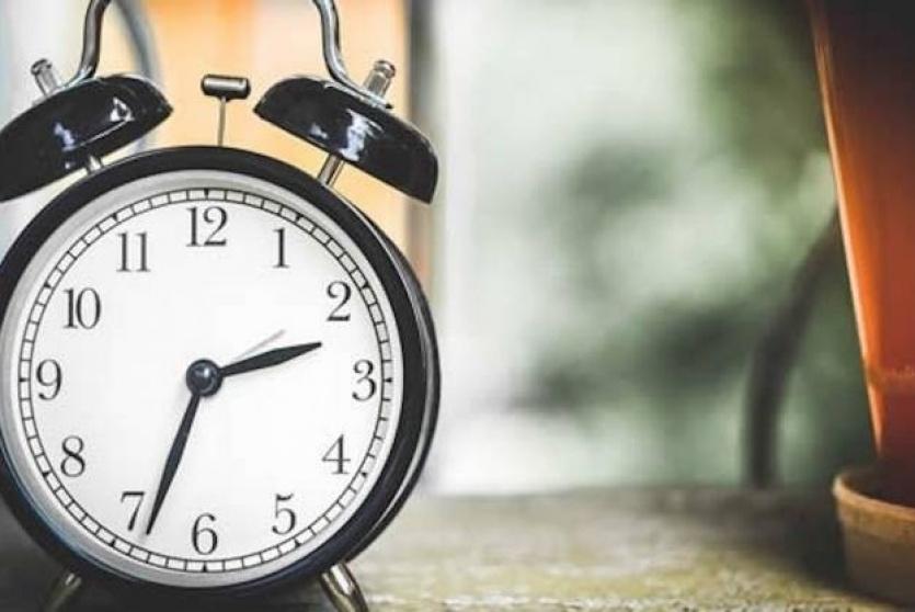 بدء العمل بالتوقيت الشتوي
