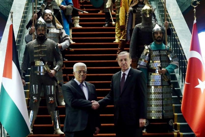 قمة اسلامية في اسطنبول والقياة تطالب باتخاذ إجراءات جادة بشان القدس 