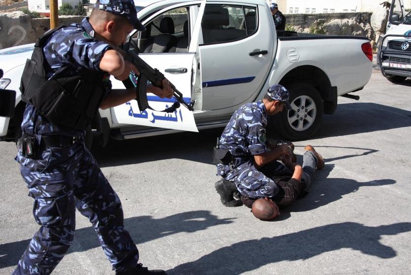 القبض على أحد أخطر مروجي المخدرات في نابلس