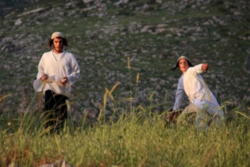 مستوطنون يهاجمون مدرسة جنوب نابلس