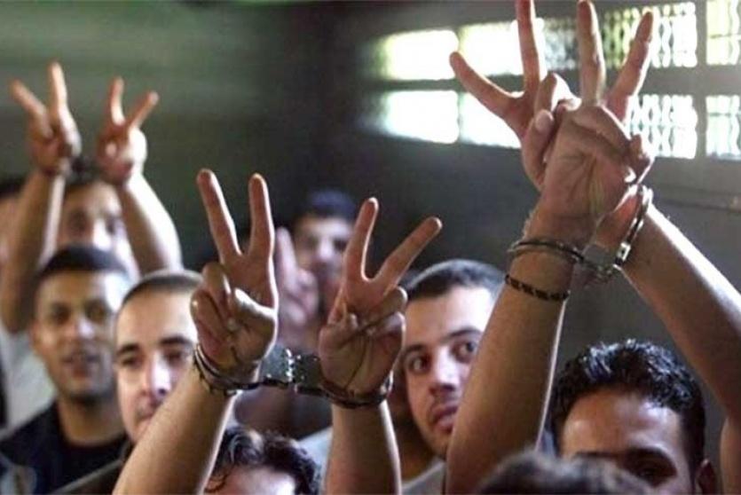 أسرى الداخل يطالبون بإدراجهم بصفقة التبادل