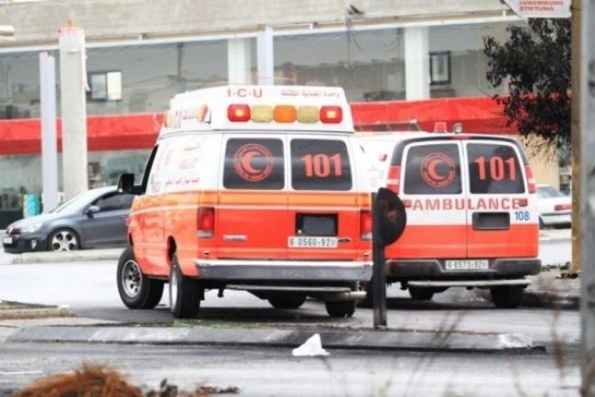 اصابتان في حادث تصادم مركبتين غرب جنين