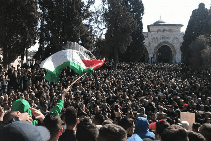 مسيرات حاشدة في الضفة وغزة رفضا لإعلان ترمب وتجدد المواجهات