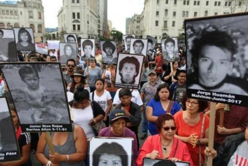 الآلاف يتظاهرون في البيرو ضد العفو عن الرئيس السابق 