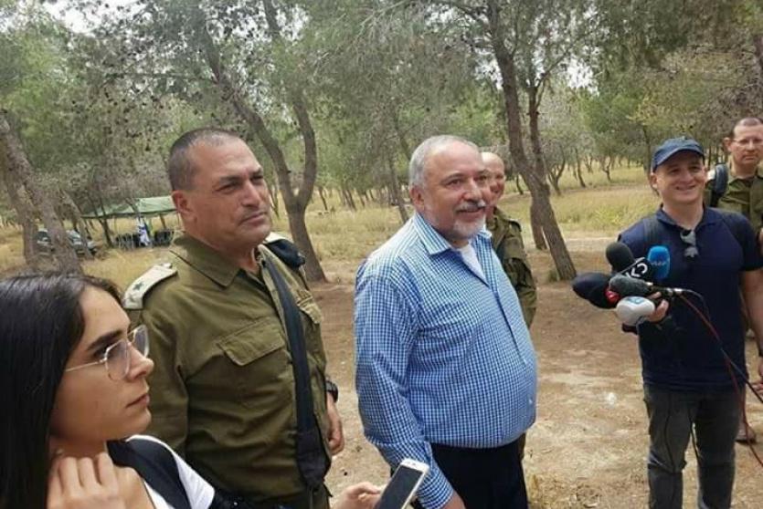 وزير جيش الاحتلال على حدود غزة