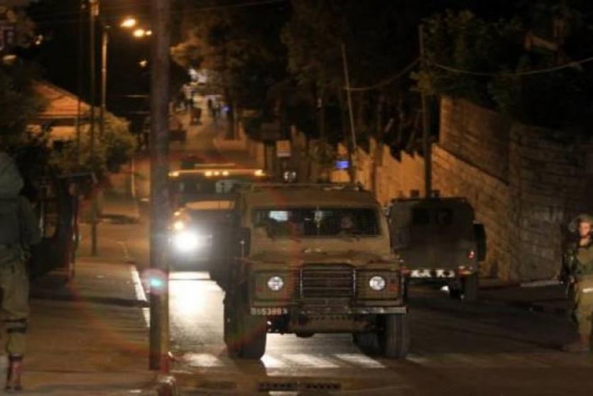 مداهمات الاحتلال الليلية