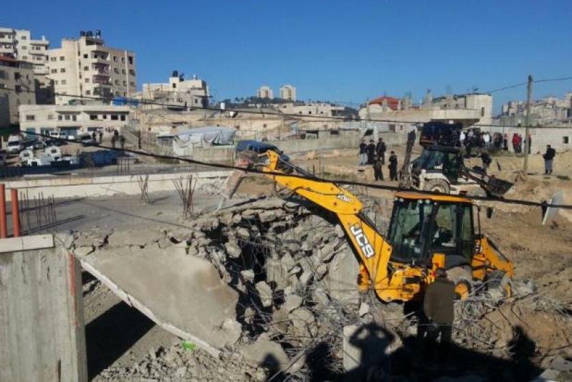 جرافات الاحتلال خلال عمليات هدم منازل فلسطينية- ارشيف 