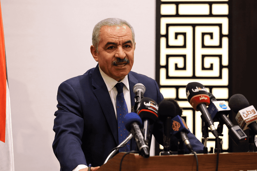 رئيس الوزراء محمد اشتية