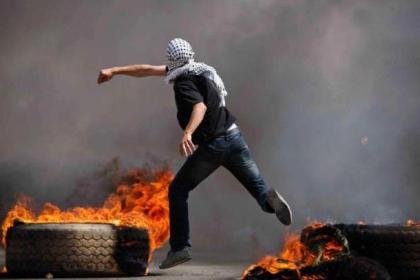 متظاهر فلسطيني