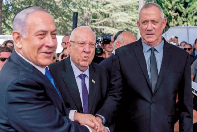 صورة تجمع غانتس ونتنياهو والرئيس الاسرائيلي 