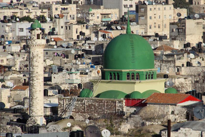 ارشيف- أحد المساجد في الضفة 