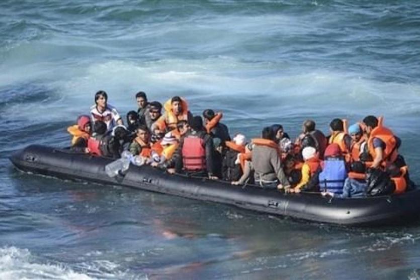 قارب مهاجرين 