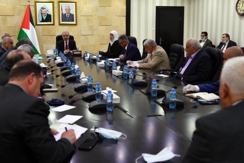 اجتماع رئيس الوزراء مع المحافظين 