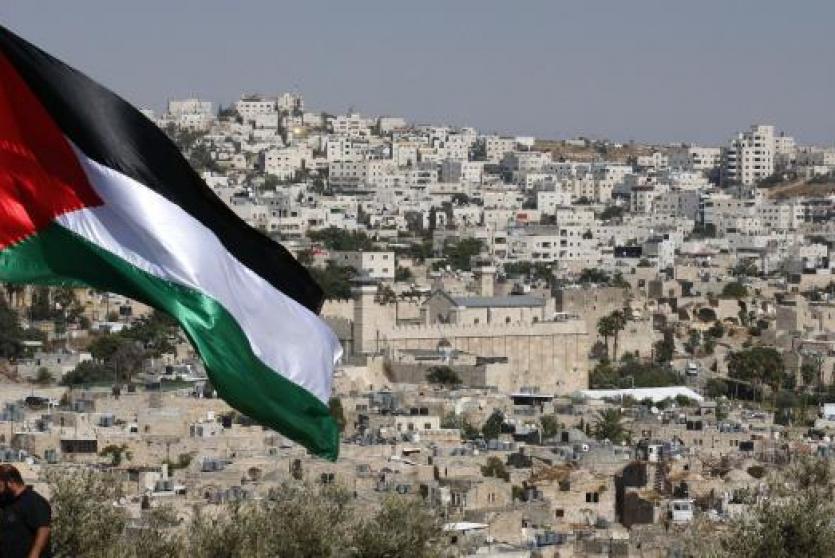 رفع علم فلسطين 