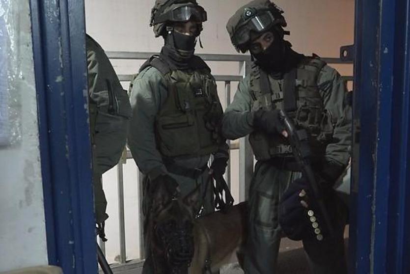 قوات القمع في سجون الاحتلال