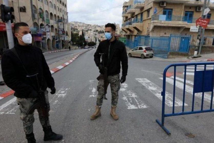 حاجز للامن الفلسطيني