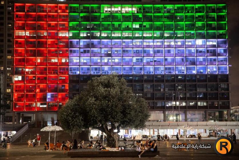 بلدية تل أبيب اضاءت مبناها بالعلم الإماراتي أمس