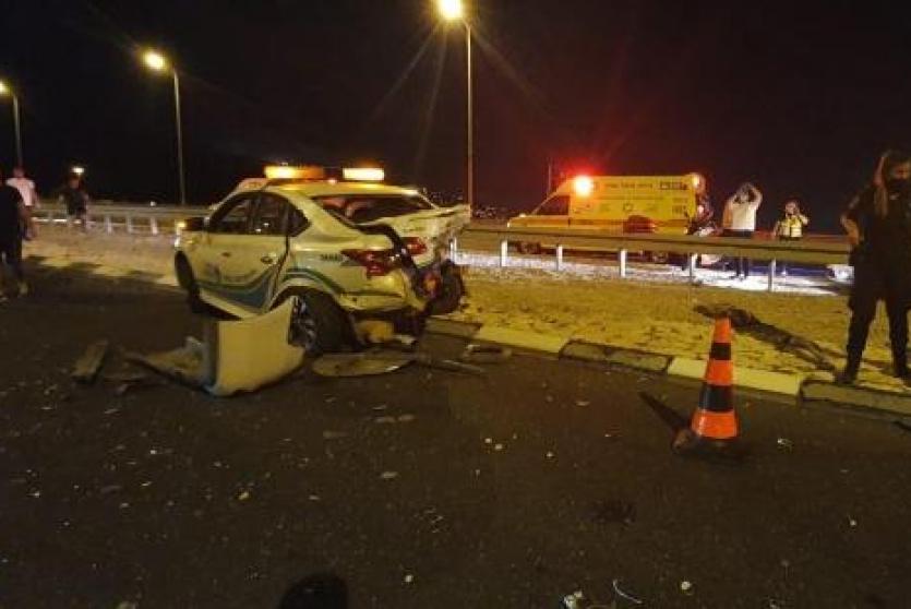 حطام السيارة التي تسببت بحادث الدهس قرب حيفا