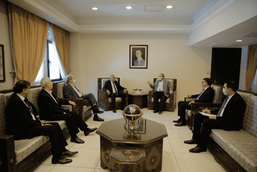 وفد فتح يجتمع مع وزير خارجية سوريا