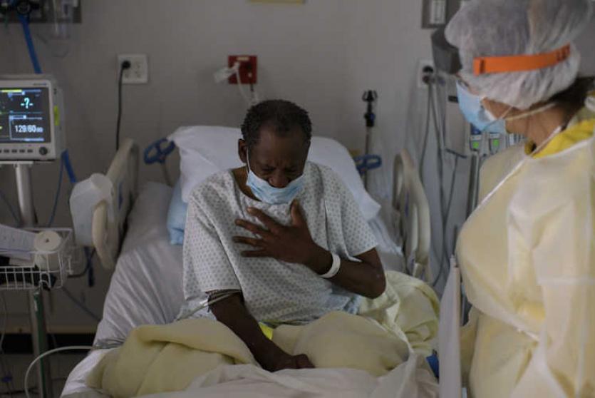 مصاب بكورونا 