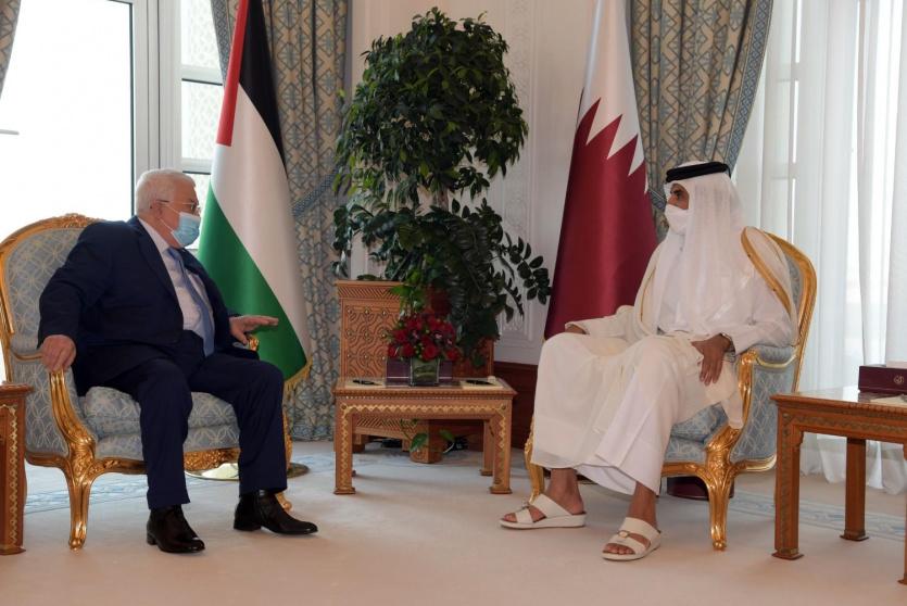 الرئيس محمود عباس وأمير قطر 