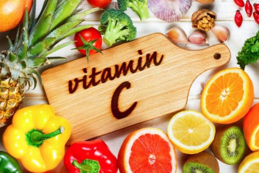 8 أعراض لنقص فيتامين C 