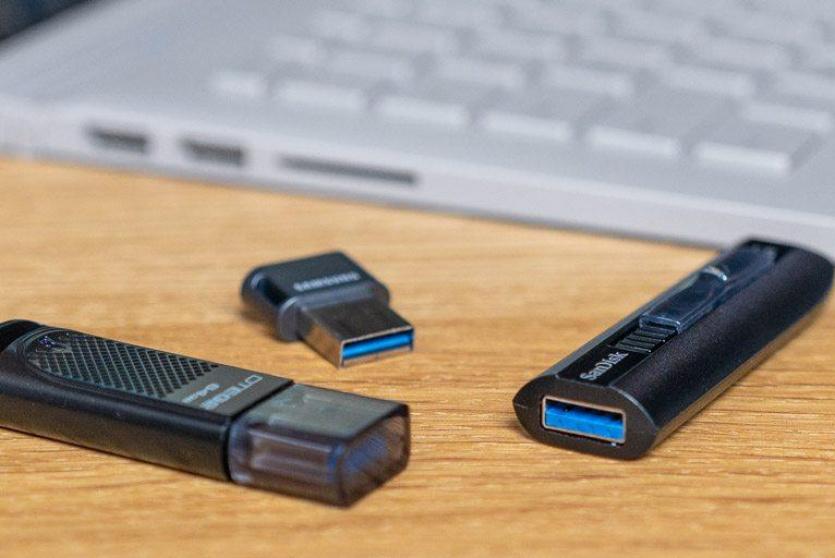  محرك أقراص USB