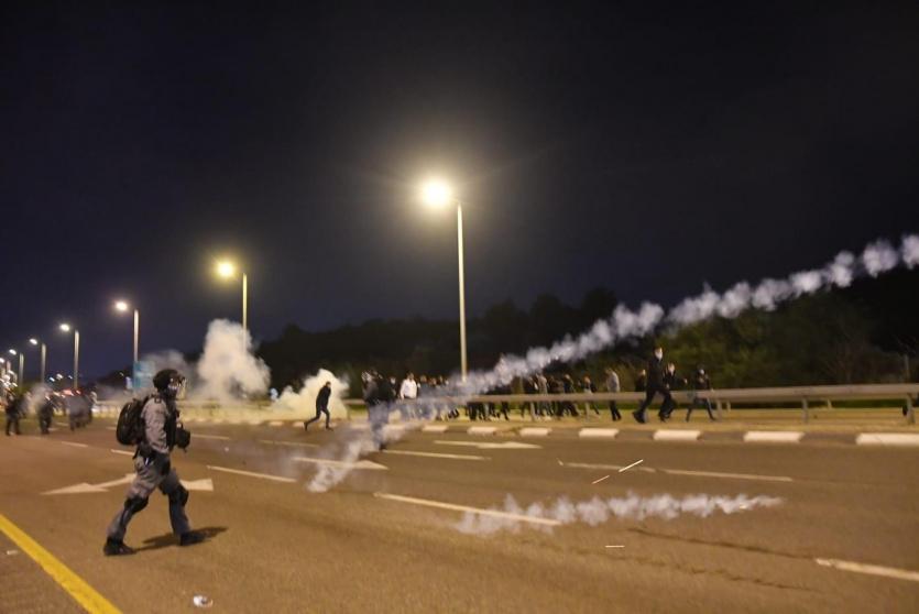 اعتداءات الشرطة الإسرائيلية على مسيرة في كفر قرع