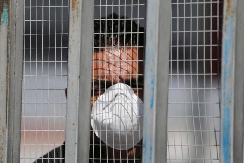 أسير فلسطيني في سجون الاحتلال -أرشيف-