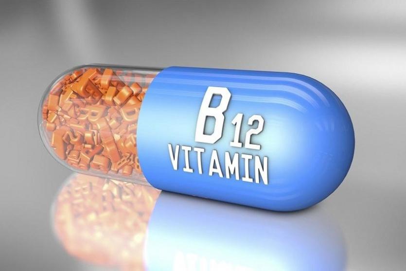  فيتامين B12