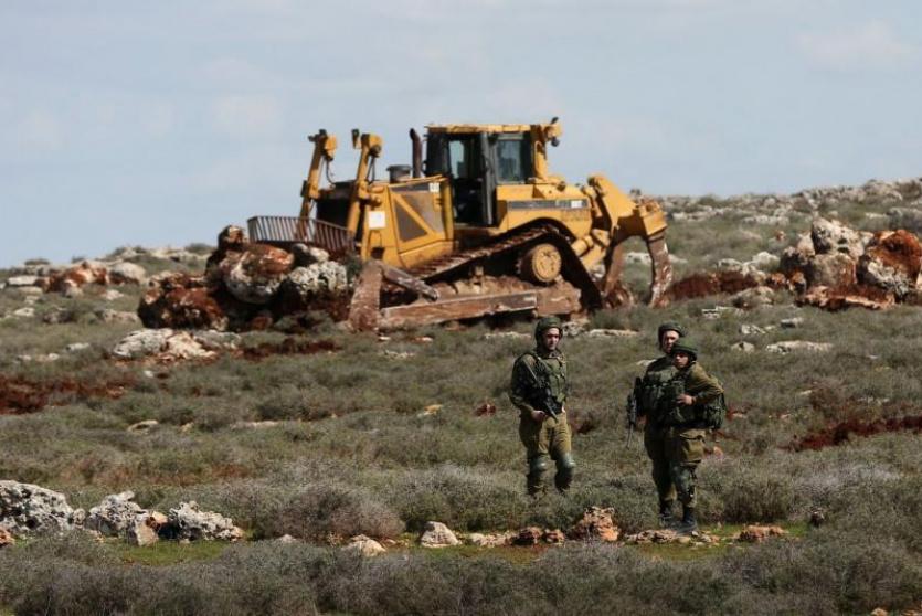 قوات الاحتلال تصادر أراضي المواطنين الفلسطينيين - أ{شيف