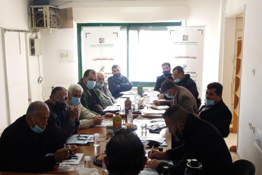 مكتب رام الله والبيرة في لجنة الانتخابات يلتقي ممثلي الفصائل