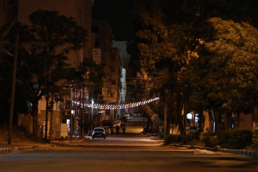من إجراءات فرض الإغلاق الليلي في غزة - ارشيف