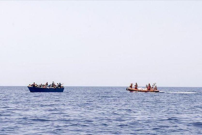 مأساة قبالة السواحل الليبية.. 10 جثث طافية وفقدان 120 شخص