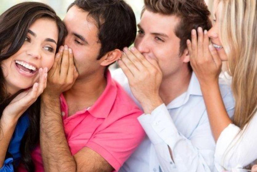 النميمة - تعبيرية 