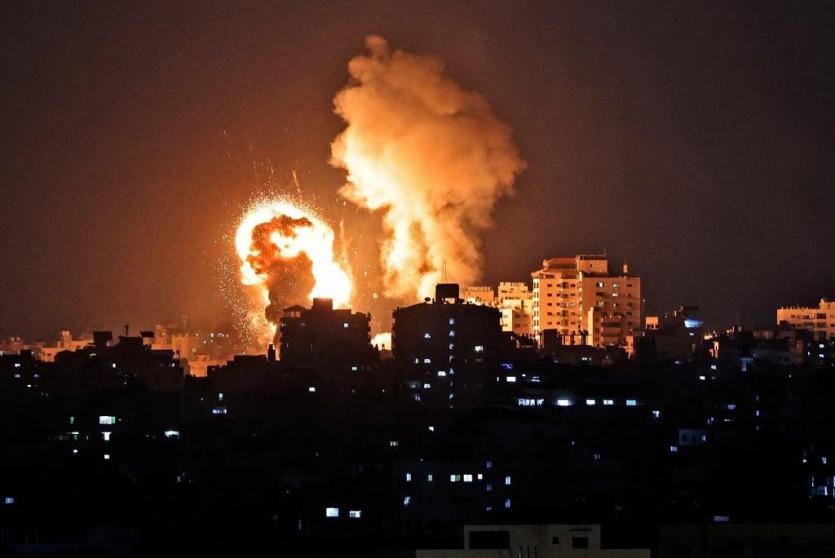 القصف على غزة الليلة
