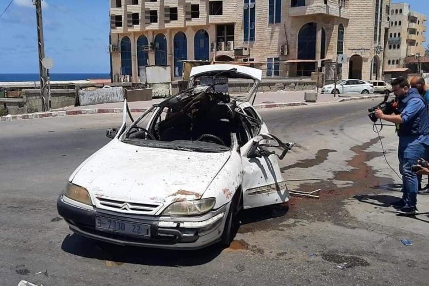 قصف سيارة مدنية في غزة اليوم