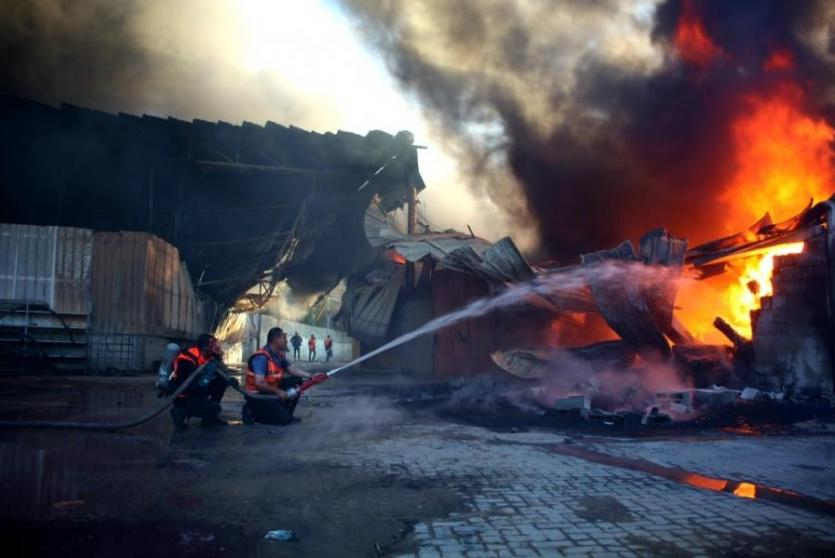 تدمير أحد مصانع غزة خلال العدوان
