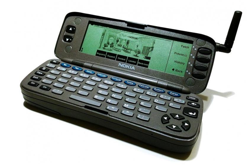 هاتف Nokia 9000 Communicator