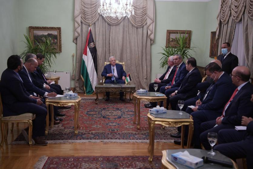 الرئيس عباس: إذا اعترفت حماس بالشرعية الدولية نستطيع تشكيل حكومة وحدة فورًا