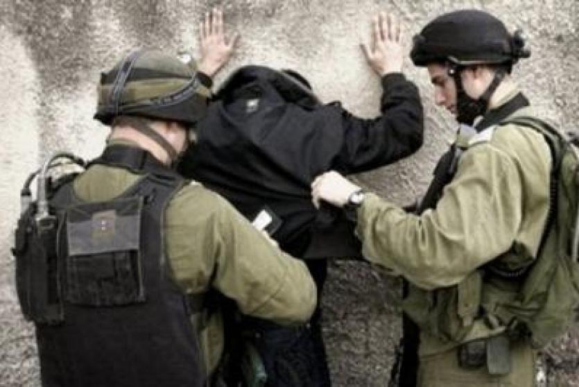 قوات الاحتلال الإسرائيلي تعتقل مواطناً فلسطينياً - أرشيف