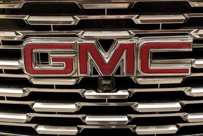 سيارة GMC 