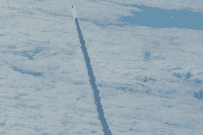 صاروخ يحمل مكوك الفضاء الأميركي 