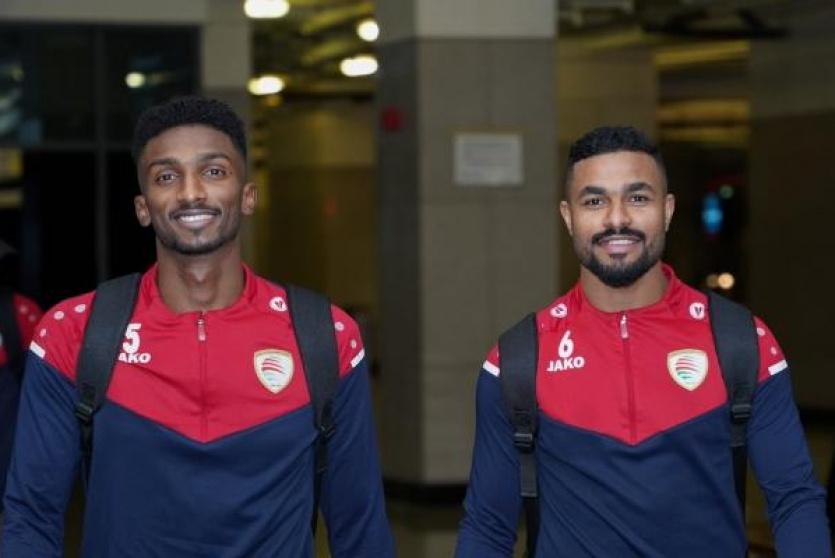المنتخب العماني يحط الرحال في الدوحة للمشاركة في كأس العرب