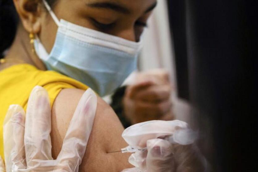 "الصحة العالمية" تدعو للتعجيل في التطعيم ضد كورونا