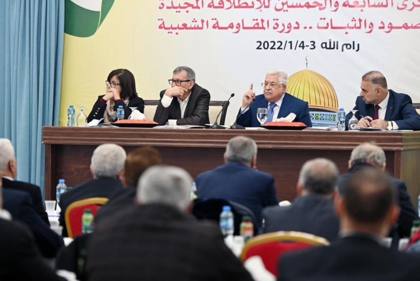 الرئيس خلال جلسة المجلس الثوري لحركة فتح