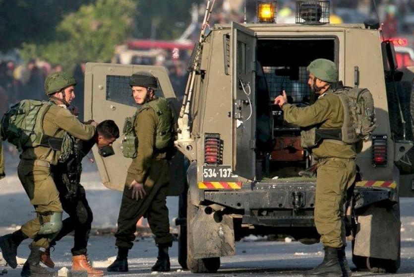 قوات الاحتلال الإسرائيلي تعتقل مواطناً فلسطينياً - أرشيف