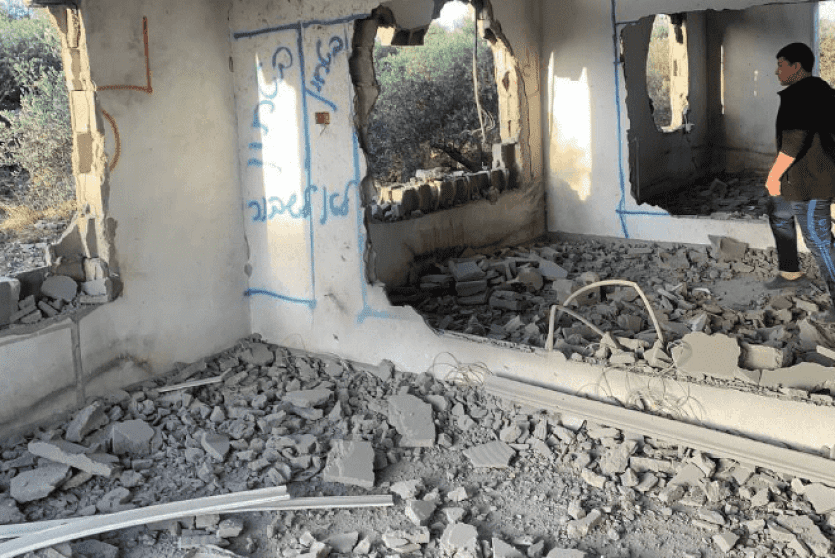 آثار تفجير منزل الأسير جرادات